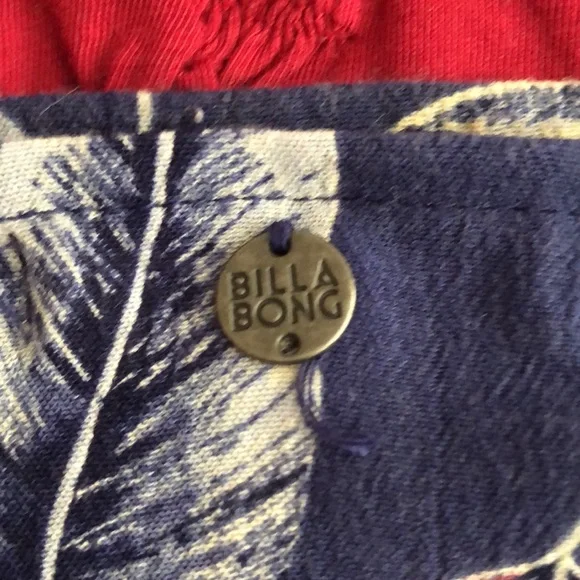 Billabong Off-the-Shoulder Top🌺 - Picture 5 of 7